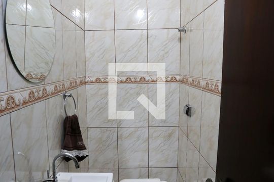 Lavabo de casa à venda com 4 quartos, 160m² em Vila Talarico, São Paulo