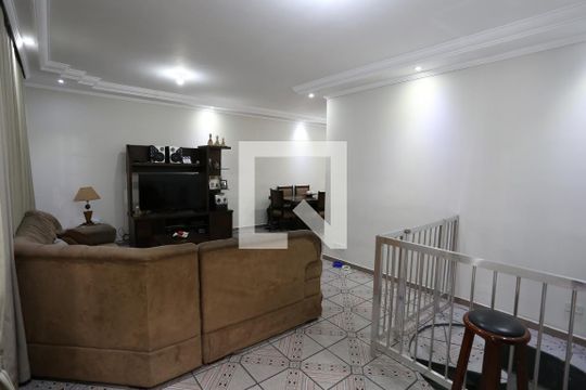 Sala de casa à venda com 4 quartos, 160m² em Vila Talarico, São Paulo