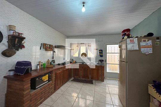 Cozinha de casa à venda com 3 quartos, 120m² em Feitoria, São Leopoldo
