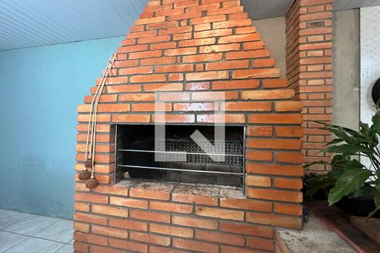 Churrasqueira de casa à venda com 3 quartos, 120m² em Feitoria, São Leopoldo
