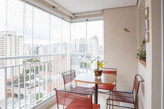 Sacada de apartamento à venda com 2 quartos, 76m² em Vila Pompéia, São Paulo