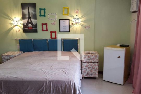 Casa à venda com 3 quartos, 200m² em Paciência, Rio de Janeiro
