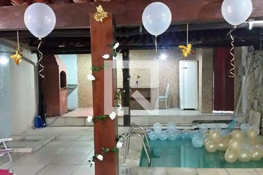 Casa à venda com 3 quartos, 200m² em Paciência, Rio de Janeiro
