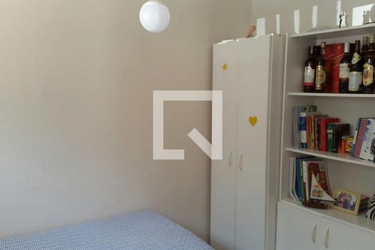 Casa à venda com 3 quartos, 200m² em Paciência, Rio de Janeiro