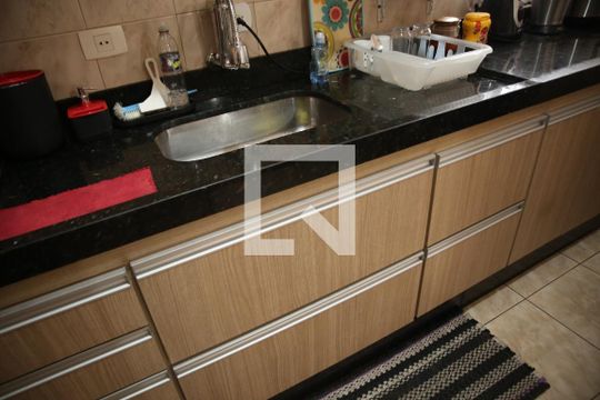 Cozinha de casa para alugar com 2 quartos, 75m² em Vila Tupi, Praia Grande