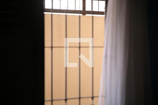 Quarto/vista de casa para alugar com 2 quartos, 75m² em Vila Tupi, Praia Grande