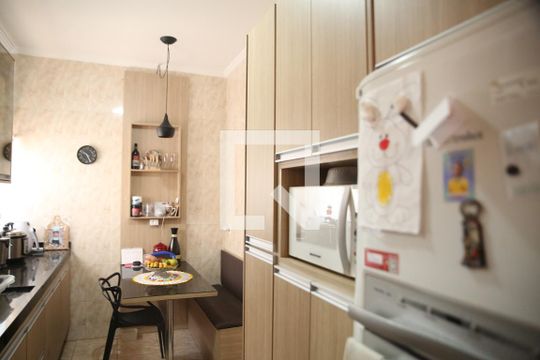 Cozinha de casa para alugar com 2 quartos, 75m² em Vila Tupi, Praia Grande