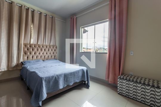 Casa 1 - Suíte de casa à venda com 6 quartos, 210m² em Goiânia, Belo Horizonte