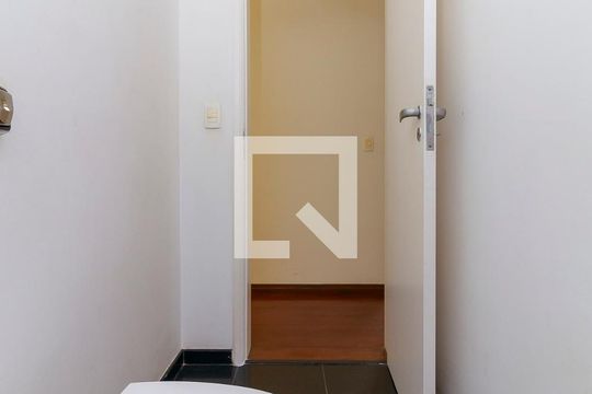 Lavabo de casa para alugar com 4 quartos, 550m² em Brooklin Paulista, São Paulo