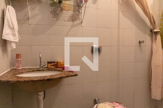 Banheiro da Suíte de casa à venda com 4 quartos, 540m² em Darcy Vargas, Belo Horizonte