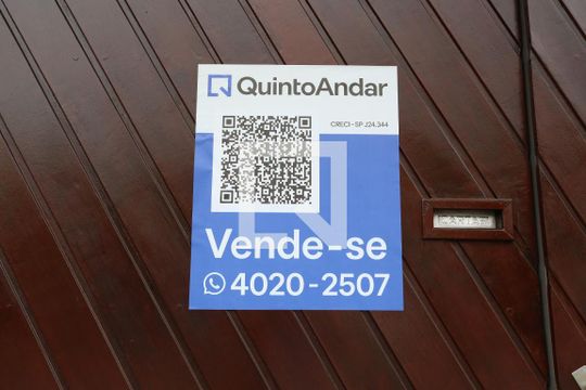 Fachada de casa à venda com 3 quartos, 278m² em Vila Salete, São Paulo