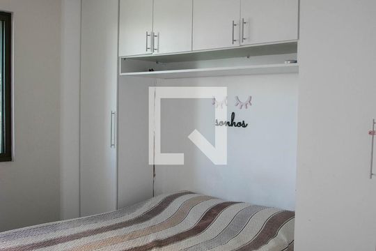 Quarto 2 de apartamento para alugar com 2 quartos, 52m² em Parque Bela Vista, Salvador