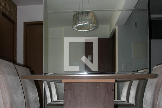 Mesa da Sala de apartamento para alugar com 2 quartos, 52m² em Parque Bela Vista, Salvador
