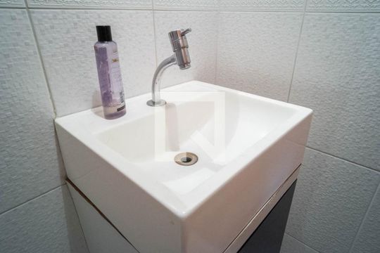Lavabo de casa à venda com 4 quartos, 100m² em Parque Penha, São Paulo