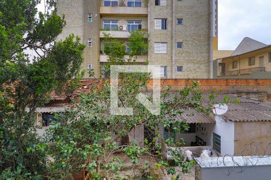 Vista do Quarto 1 de apartamento para alugar com 2 quartos, 55m² em Santo Antônio, Belo Horizonte