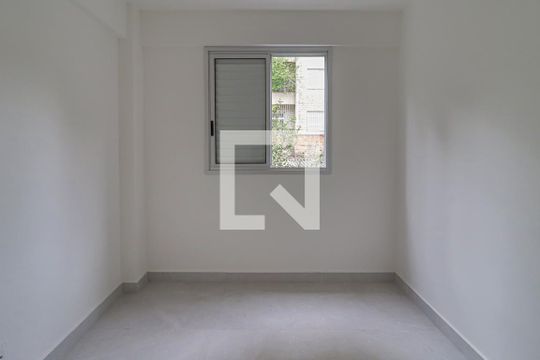 Quarto 1 de apartamento para alugar com 2 quartos, 55m² em Santo Antônio, Belo Horizonte