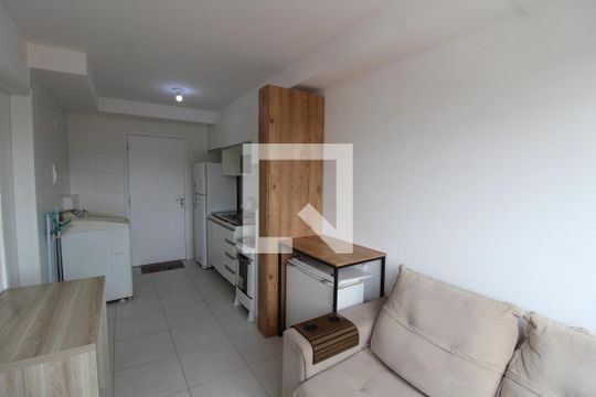 Apartamento para alugar com 1 quarto, 28m² em Vila Ema, São Paulo