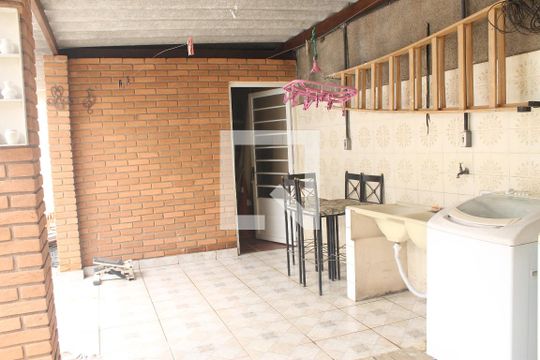 Área comum de casa à venda com 3 quartos, 120m² em Vila Pompéia, Campinas