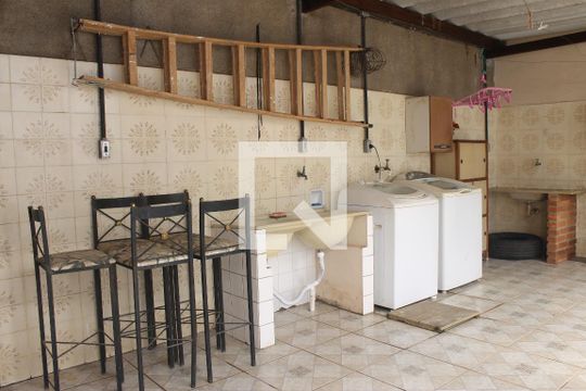 Área comum de casa à venda com 3 quartos, 120m² em Vila Pompéia, Campinas