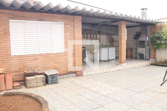 Área comum de casa à venda com 3 quartos, 120m² em Vila Pompéia, Campinas