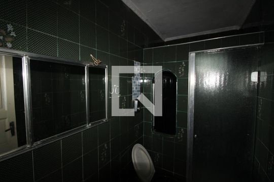 Banheiro de casa para alugar com 2 quartos, 60m² em Jardim Novo Carrao, São Paulo