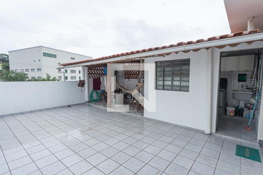 Quintal de casa para alugar com 4 quartos, 600m² em Vila Zulmira, São Paulo