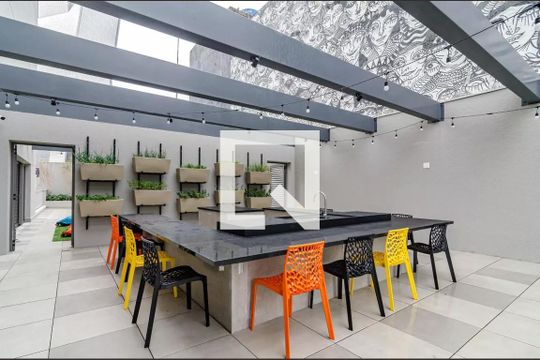 Área comum de apartamento para alugar com 1 quarto, 28m² em Pinheiros, São Paulo