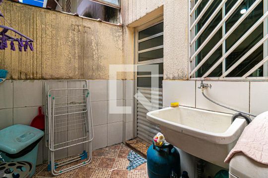 Área de Serviço de casa à venda com 2 quartos, 100m² em Vila Ré, São Paulo