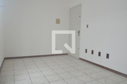 Apartamento para alugar com 2 quartos, 77m² em Centro, São Vicente