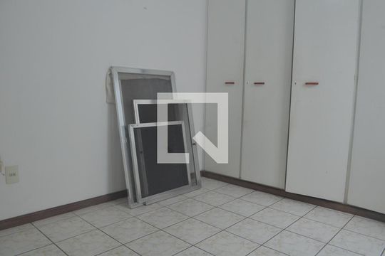 Quarto 1 de apartamento para alugar com 2 quartos, 77m² em Centro, São Vicente