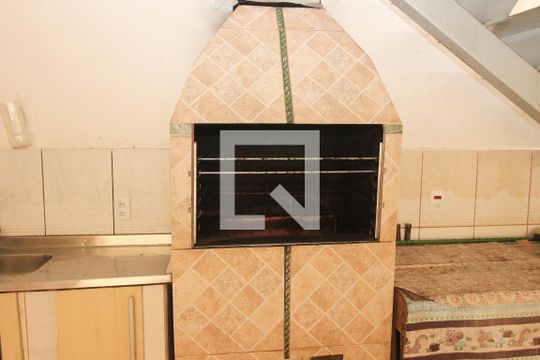 Churrasqueira de casa à venda com 3 quartos, 345m² em Partenon, Porto Alegre