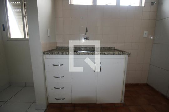 Cozinha de kitnet/studio para alugar com 1 quarto, 45m² em Centro, Campinas