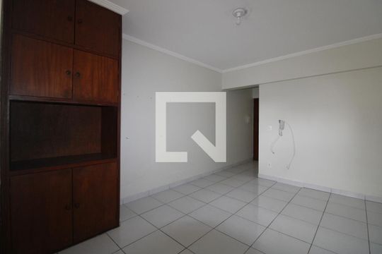 Quarto de kitnet/studio para alugar com 1 quarto, 45m² em Centro, Campinas