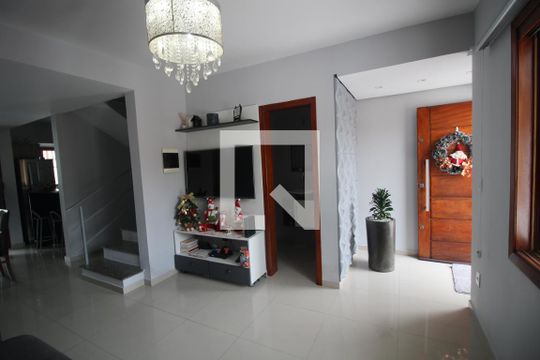 Sala de casa à venda com 3 quartos, 104m² em São José, Canoas