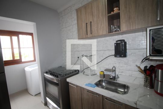 Cozinha de casa à venda com 3 quartos, 104m² em São José, Canoas