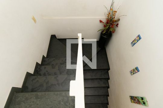 Escada de casa para alugar com 3 quartos, 200m² em Jardim Paulista Ii, Jundiaí