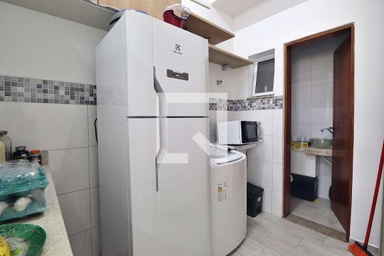 Cozinha e Área de Serviço de apartamento à venda com 2 quartos, 110m² em Vila Metalúrgica, Santo André