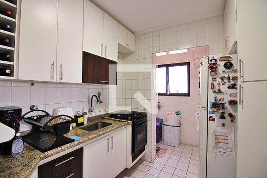 Cozinha de apartamento à venda com 3 quartos, 83m² em Santa Terezinha, São Bernardo do Campo