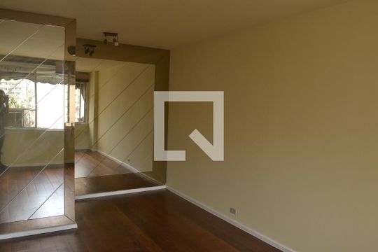 Sala de apartamento à venda com 2 quartos, 85m² em Icaraí, Niterói