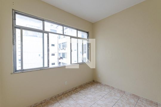 Quarto de apartamento à venda com 1 quarto, 35m² em Centro, Niterói