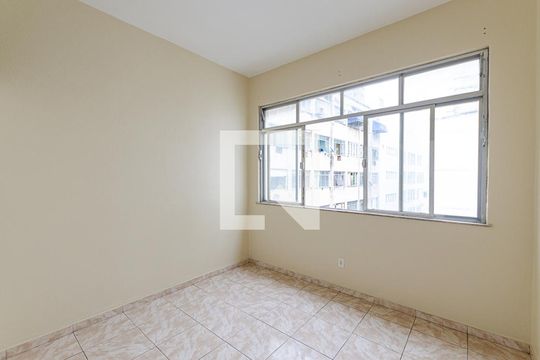 Quarto de apartamento à venda com 1 quarto, 35m² em Centro, Niterói
