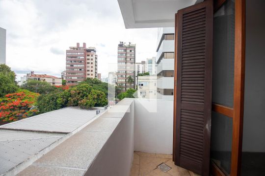 Suíte 3 - Varanda de apartamento para alugar com 3 quartos, 240m² em São João, Porto Alegre