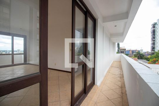 Sala - Varanda de apartamento para alugar com 3 quartos, 240m² em São João, Porto Alegre