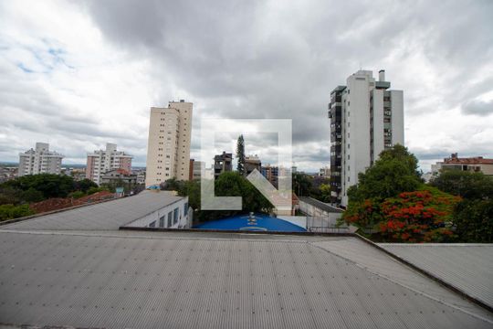 Vista da Suíte 3 de apartamento para alugar com 3 quartos, 240m² em São João, Porto Alegre