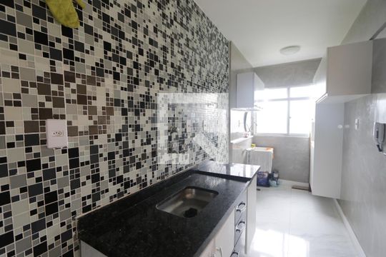 Cozinha de apartamento à venda com 2 quartos, 55m² em Itanhangá, Rio de Janeiro
