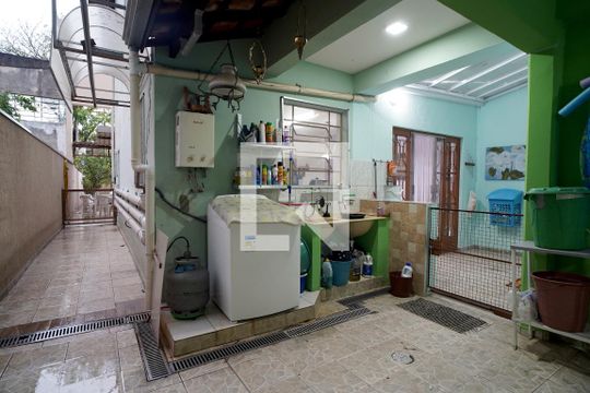 Área de Serviço de casa para alugar com 4 quartos, 265m² em Jardim São Judas Tadeu, Sorocaba