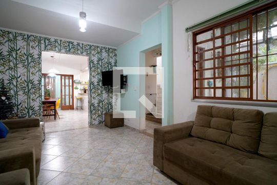 Casa para alugar com 4 quartos, 265m² em Jardim São Judas Tadeu, Sorocaba