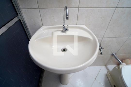Banheiro da Suíte de casa para alugar com 4 quartos, 265m² em Jardim São Judas Tadeu, Sorocaba