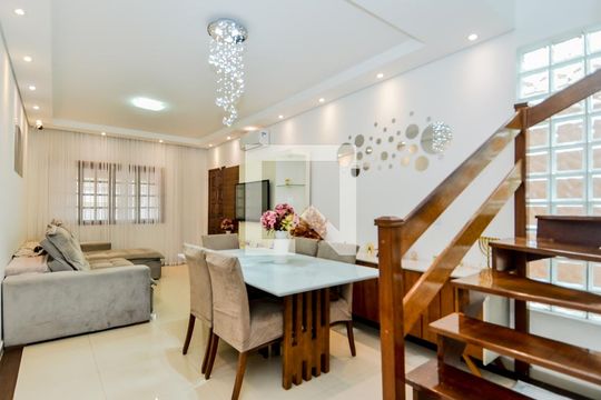 Casa à venda com 3 quartos, 200m² em Vila Planalto, Guarulhos