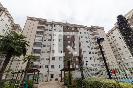 Fachada do Bloco de apartamento para alugar com 2 quartos, 47m² em Vila Caraguata, São Paulo